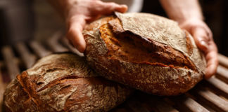 Duftendes, frisches Brot mit Sauerteig Sauerteig
