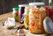 Sauerkraut und Gemüse selbst fermentieren Sauerkraut