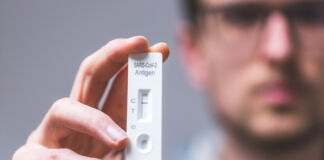 Zweifelhafte Inhaltsstoffe der Corona-Schnelltests Schnelltests