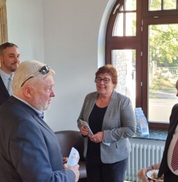 Ministerin Grimm-Benne besucht die Froximun AG