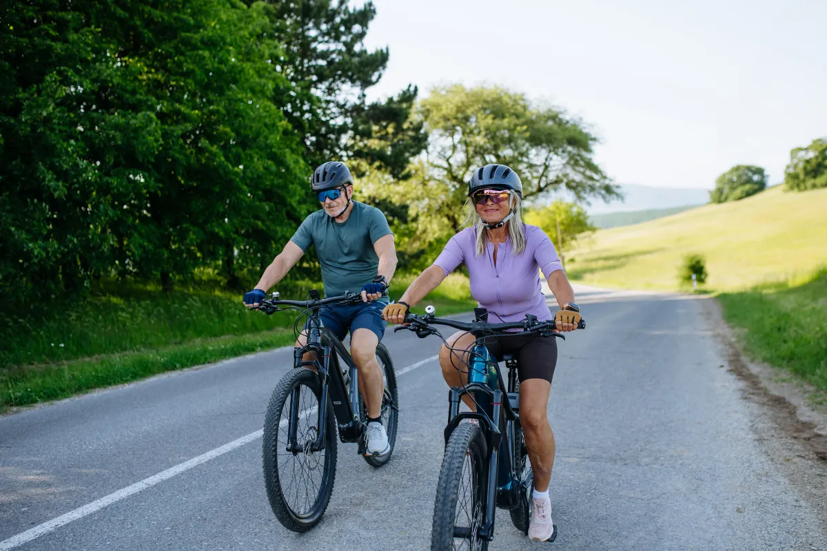 E-Bike fahren in der Natur